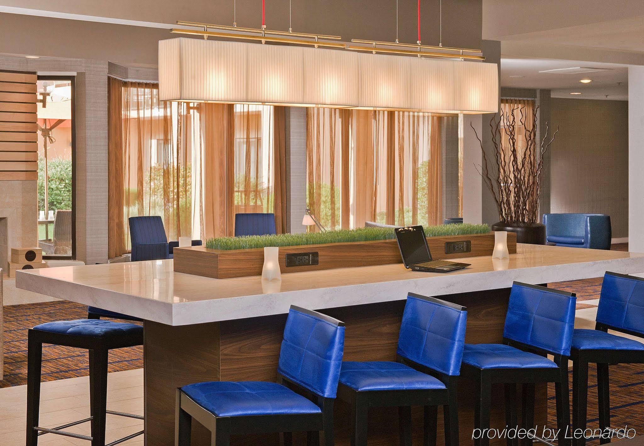 Отель Courtyard By Marriott Маува Экстерьер фото