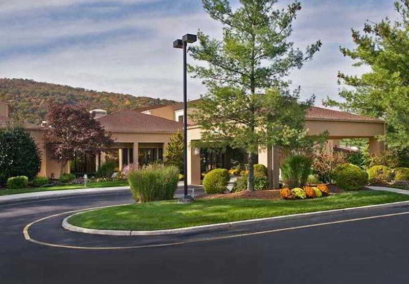 Отель Courtyard By Marriott Маува Экстерьер фото