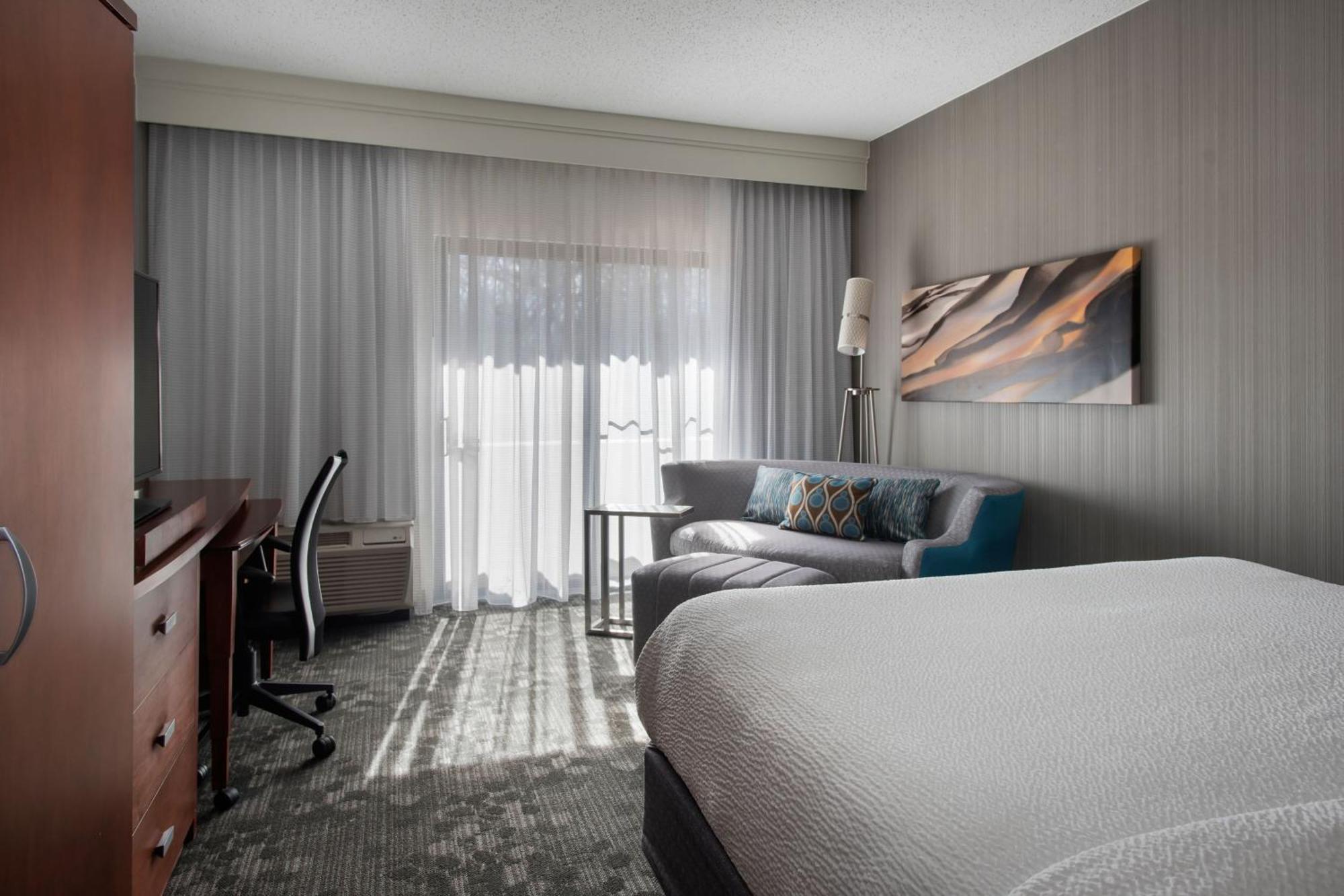 Отель Courtyard By Marriott Маува Экстерьер фото