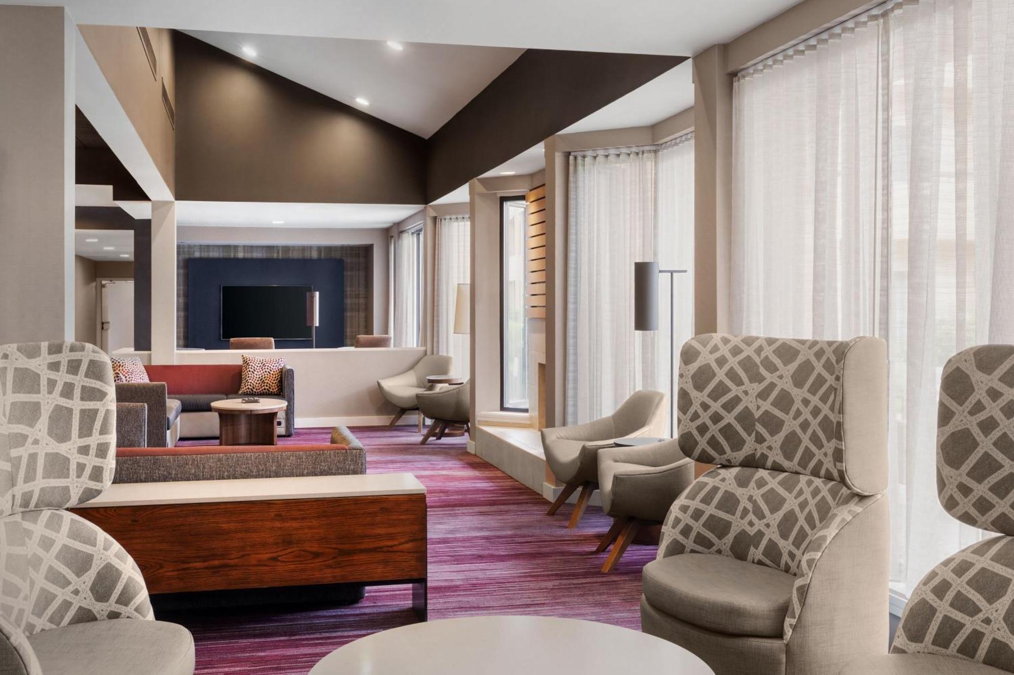 Отель Courtyard By Marriott Маува Экстерьер фото